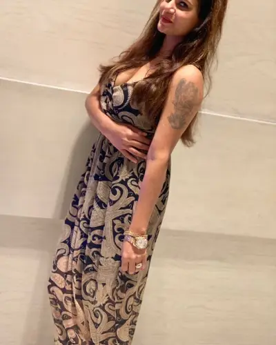 Dediapada Escort